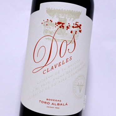 Dos Claveles 2025